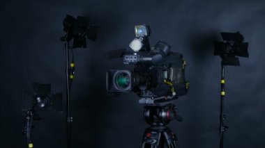 TV stüdyo kamera. Profesyonel camcoder yayın.
