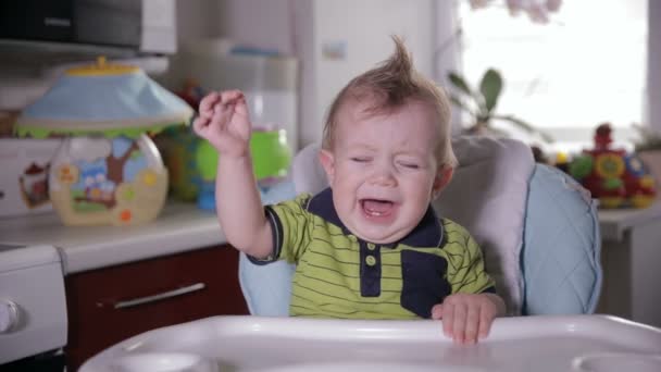 Naughty baby boy crying. — Stock Video
