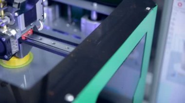 Tıbbi 3d printerlere harcama maddeler insan ortak parçası nakli yazdırma.