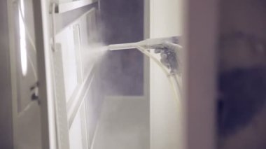 Endüstriyel sprey boyama.