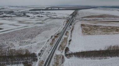 Havadan görüntüleri - kışın boş demiryolu. Yukarıdan görüntülemek.