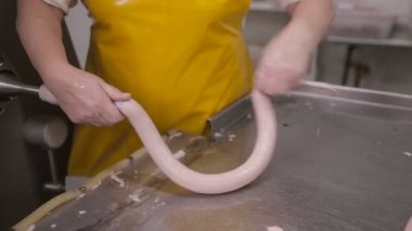 Sosis üretim. Yapma et incelik işleme donanımları otomatik et kasap.