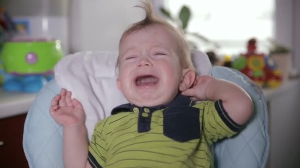 Naughty small baby child crying. — Stock Video