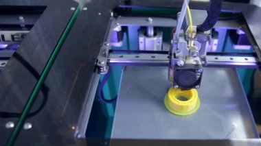 3D baskı ile plastik tel Filament üzerinde 3d printerlere harcama maddeler.