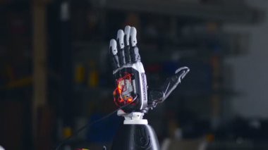 Cyber el, robot kol hareketleri. Yenilikçi kavramı.