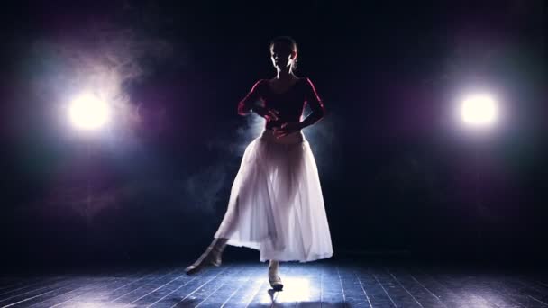 Slow motion of the ballerina dancing. Slow motion. Silhouette. HD. — Stock Video