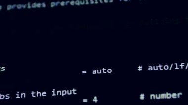 Hacker saldırı ekranda algılandı. Program kodu kesmek ile bilgisayar ekranı.
