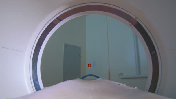 Computed tomography scanner in operation. — Stock Video