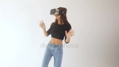 VR gözlük yeni oyunlar ve yetenekleri dünyaya açık