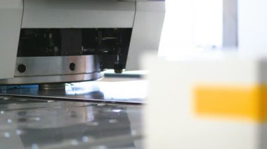 Endüstriyel makine imal edilmiş bileşenler yapma aracı.