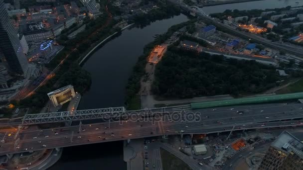 Ponte sobre a vista do rio Moscou de cima . — Vídeo de Stock