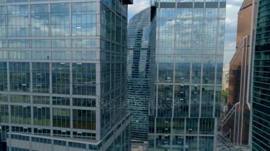 Hava aşırı yakın çekim gökdelenler.