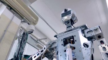 Tamamen ele geçen robotlar çerçeve.