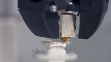 Robotik Kol yazdırma robot. çalışma 3d printerlere harcama maddeler.