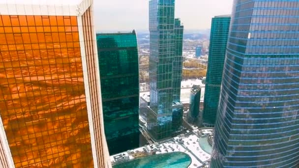 Moderna skyskrapor. Centrala Moskva city. Flygfoto. — Stockvideo