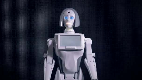 Corps de femme bionique blanche faisant des mouvements .