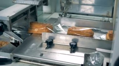 Puf böreği açık wrap yılında kaplı bir ambalaj bırakır.