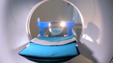 MRI tarayıcı, tomograph eylem. Hiçbir insan. Modern hastane ekipmanları.