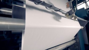 Kağıt üretimi. Kağıt geri dönüşüm fabrikası ekipmanları.