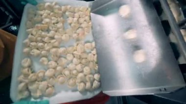 Cepler plastik tepsi için metal kemer düşen et kurdu.