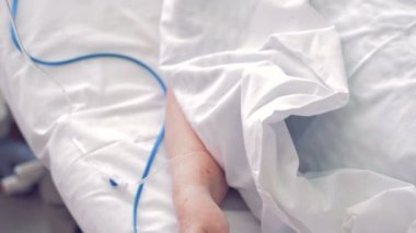 Görüntüleri bir hastane odasında yalancı hasta el