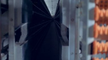 Dikey fabrika parça yumurta yerinden