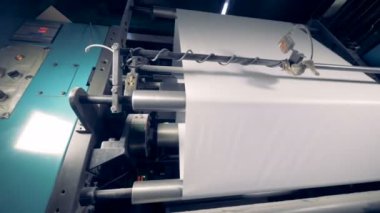 Kağıt üretim makinesi. 4k.