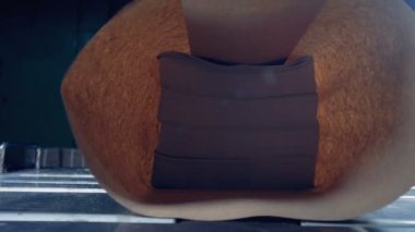 Kağıt sarılmış ve küçük bir dergi bir demet yakın çekim