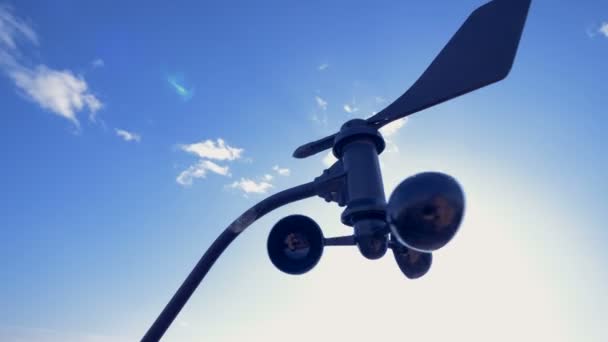 An anemometer turns, working outdoors. — Stock Video