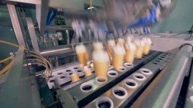 Dondurma gofret bardak kümesi sanayi makinesi tarafından yerinden