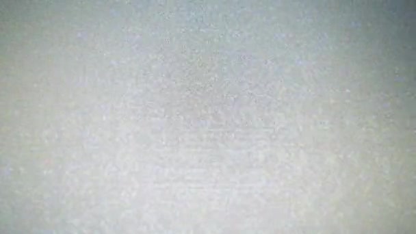 Imagen gris en una pantalla de vídeo causada por fallos — Vídeos de Stock