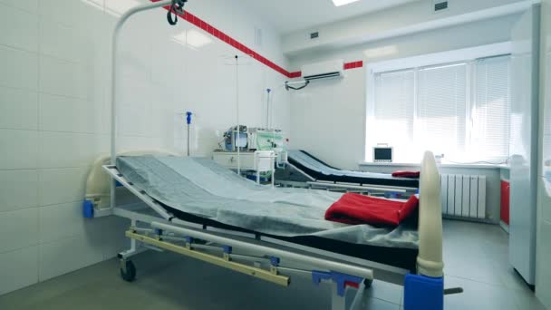 Sala de hospital durante pandemia. Coronavirus, concepto covid 19 . — Vídeos de Stock