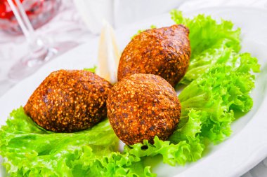 Icli köfte. Türk yemek. Köfte