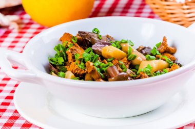 Marine mantar beyaz kase