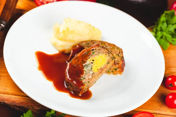 Escalopes Zrazy Avec Viande Hachée Riz Œufs Servis Avec Purée — Photo