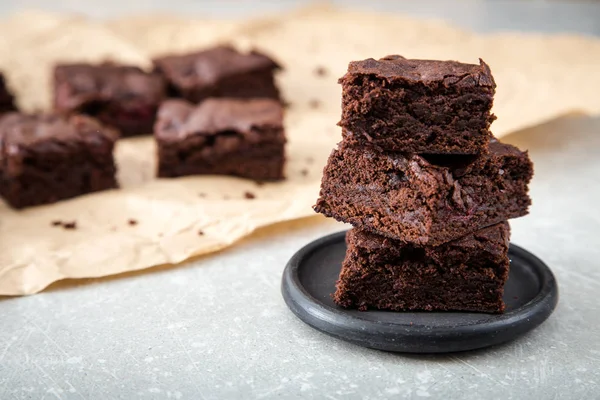 Domácí lahodné čokoládové Brownies. Closeup čokoládový dort — Stock fotografie