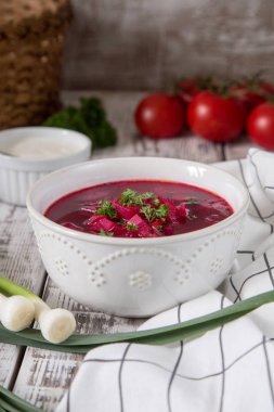 Borsch - pancar çorbası. Ukraynalı geleneksel kırmızı çorbası