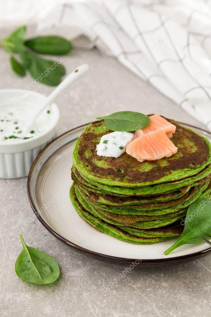 Spinach ricotta pancakes with salted salmon