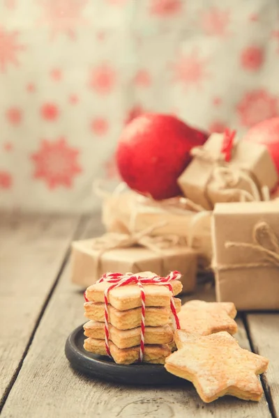 Рождественское печенье с праздничным оформлением. Рождественский повар масла — стоковое фото