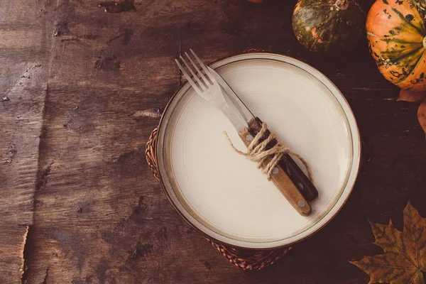Sonbahar Halloween veya Şükran günü sofra. Şükran günü