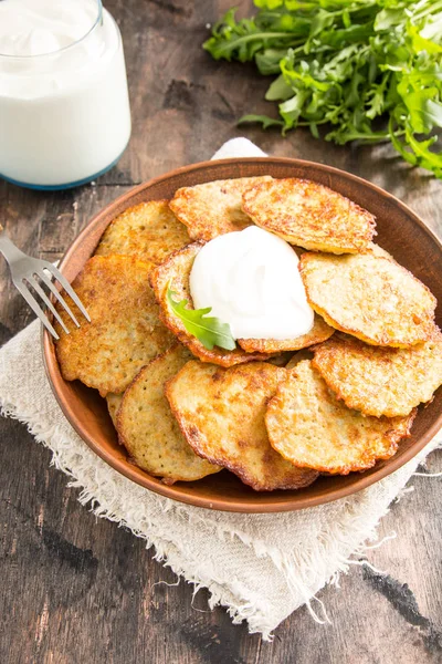 Draniki - potato fritters. potato pancakes. The naitonal dish of — Stock Photo, Image