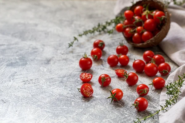Tiny cherry tomatoes (ciliegini, pachino, cocktail).
