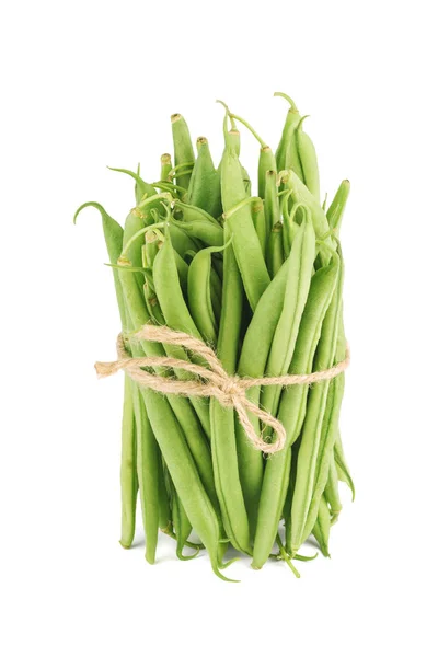 Bundel van verse groene bonen geïsoleerd op wit — Stockfoto