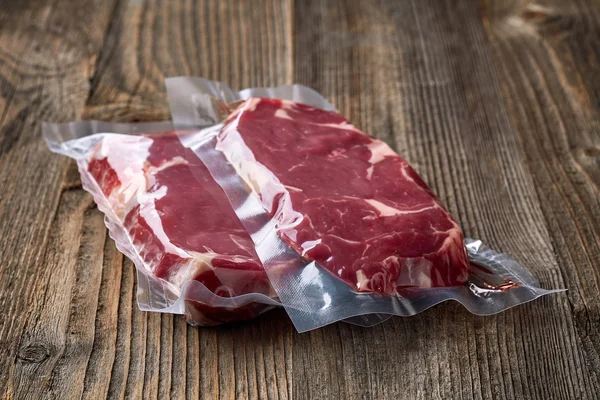 Taze dana biftek için sous vide pişirme