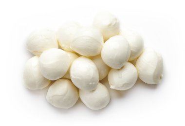 Yukarıdan mozzarella topları