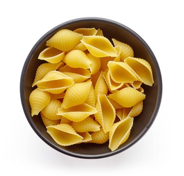 makarna yukarıdan beyaz izole kase