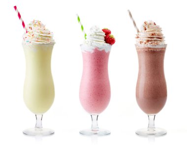 Vanilya, çilek ve çikolata milkshake