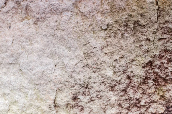 Yüzeyin altında hafif gündüz kumtaşı.