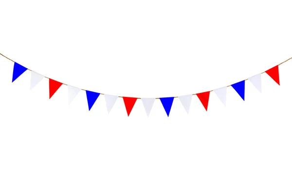 Üçgen kağıtları ipe asılı. Beyaz arka plan üzerinde.