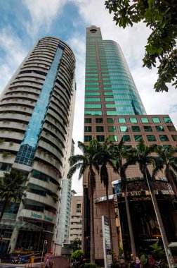 Avuç içi ve gökdelenler, Kuala Lumpur, Malezya